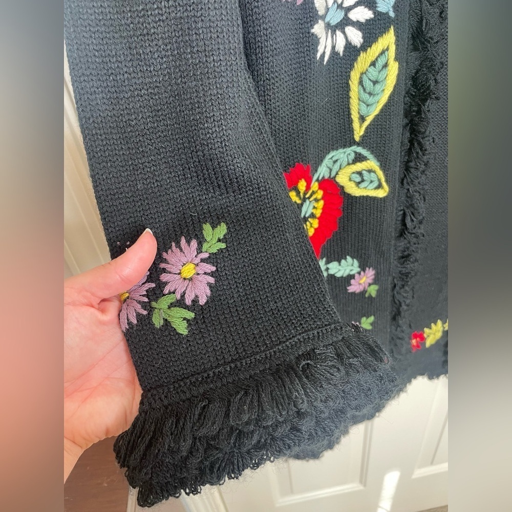 Vintage Newport News Embroidered Floral Button-Up Longline Cardigan | M - Picture 2 of 13